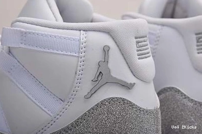 JORDAN - 748 AR0715-100 WHITE RETRO Stylish 11 METALLIC SILVER 1006